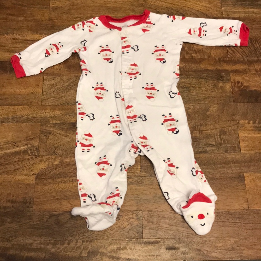 3/$20 🎄 Santa footie pajamas - Christmas - 6M